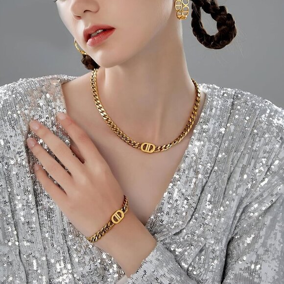 Letter Necklace Stainless Steel Gold Chunky Cuban Chain Choker Gift for Women - Picture 4 of 5